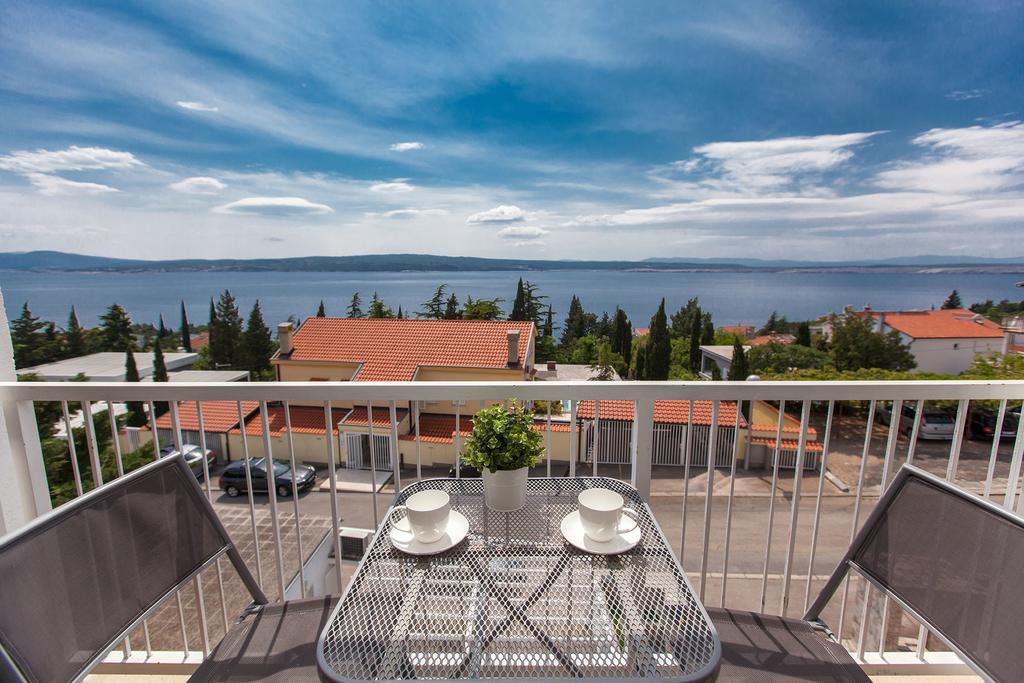 Apartments Casa Bianca Crikvenica Exterior foto